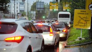 ljubljana 11.10.13, promet, jutranji promet, gneca, avtobus, avto, Dolenjska ces