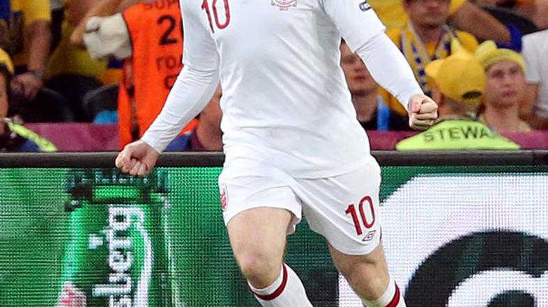 anglija ukrajina rooney gol