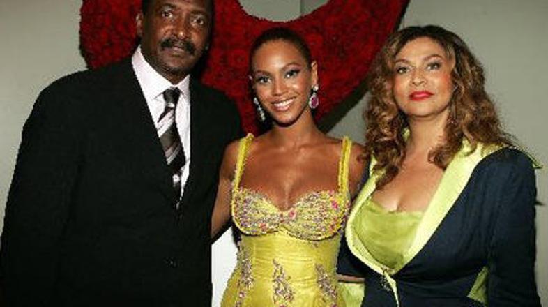 Beyoncé s staršema, Mathewom in Tino Knowles.