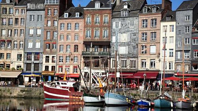 Francija je dežela kulinaričnih presežkov ter hudih prijetnih in neprijetnih pre