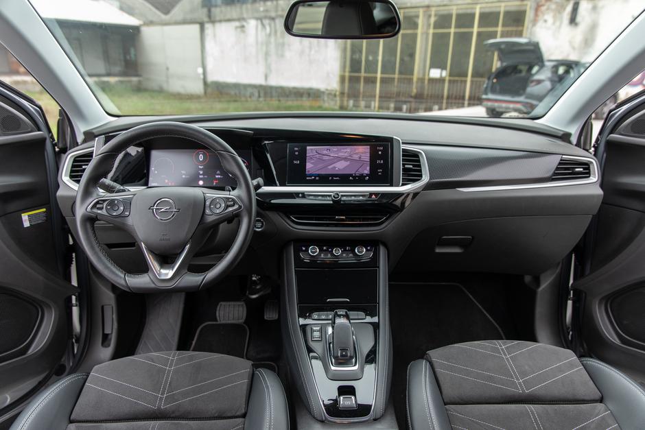 PRIMA test C-SUV, november 2022 , opel grandland | Avtor: PRIMA