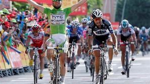 Zmaga na deseti etapi je bila za Cavendisha že šesta v karieri. Kar se tiče Gira
