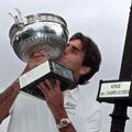 Roger Federer je v Parizu osvojil 14. naslov na turnirjih za grand slam.
