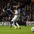 (Tottenham : Inter 3:1) Samuel Eto'o in William Gallas