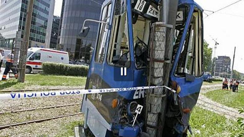 Za nesrečo je bila najverjetneje kriva prevelika hitrost.