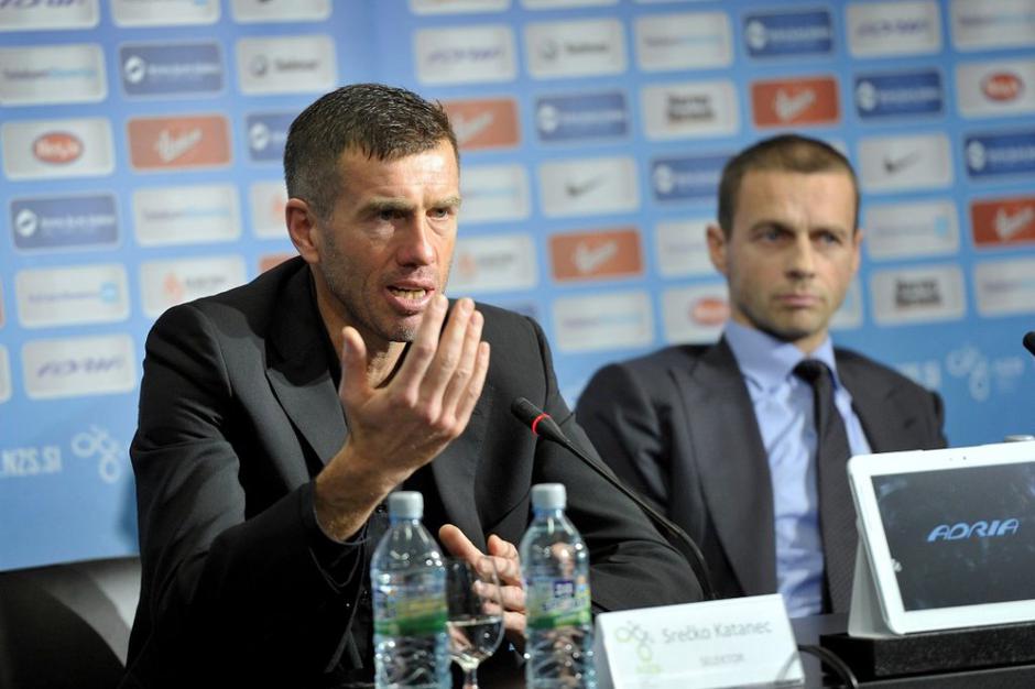 Katanec Čeferin novinarska konferenca Brdo pri Kranju dres reprezentanca | Avtor: Anže Petkovšek