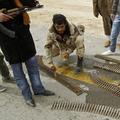 Oborožitev upornikov se ne more kosati z oborožitvijo Gadafijevih vojakov. (Foto