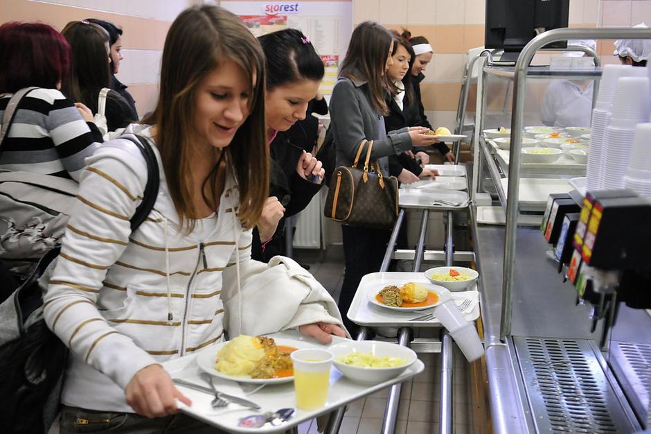 menza | Avtor: Dejan Mijović