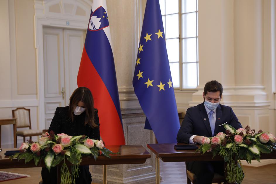 podpis memorandum google slovenska vlada Mark Boris Andrijanič Annette Kroeber-Riel