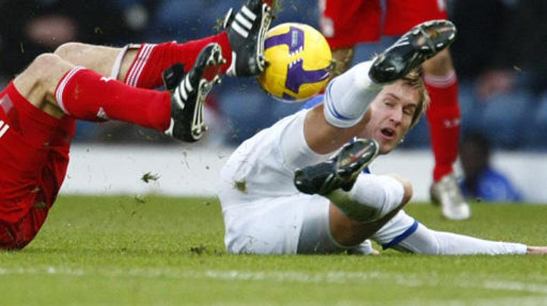 Pedersen je zaradi simuliranja zdaj posmeh celotnega Otoka.