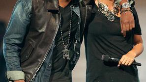 Jay-Z in Alicia Keys sta pesem premierno predstavila na nagradah MTV.