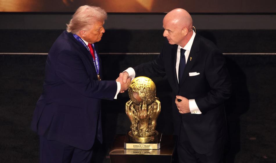 Tako Infantino zagovarja "nagrado za mir", ki jo je podelil Trumpu