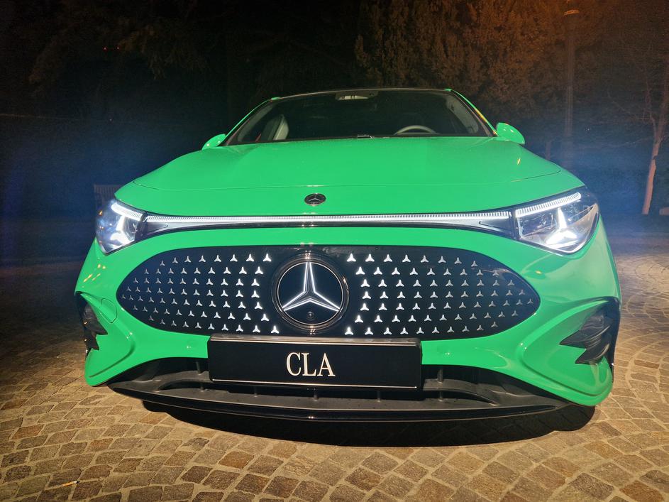 Mercedes-Benz CLA