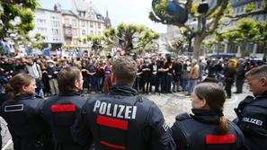 protest ECB GIBANJE 15 O