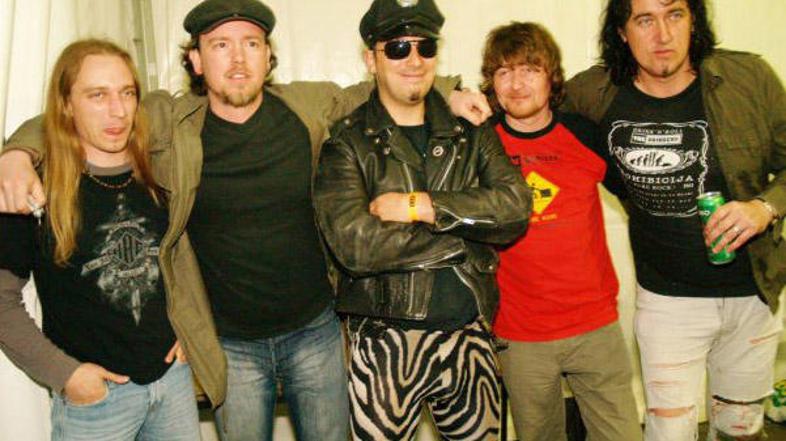 Drinkersi bodo v Tivoliju igrali standardni repertoar.