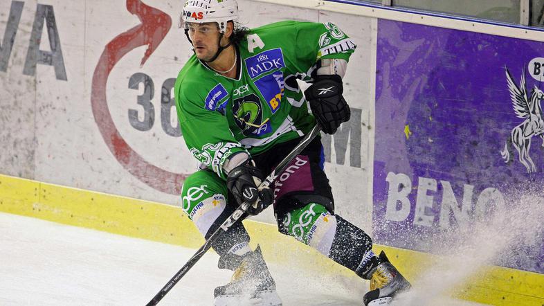 Frank Banham ima 49 točk (26 zadetkov). (Foto: www.alesfevzer.com)