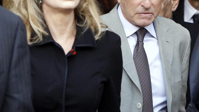 Diandra od denarja ne bo dvignila rok. (Foto: Reuters)