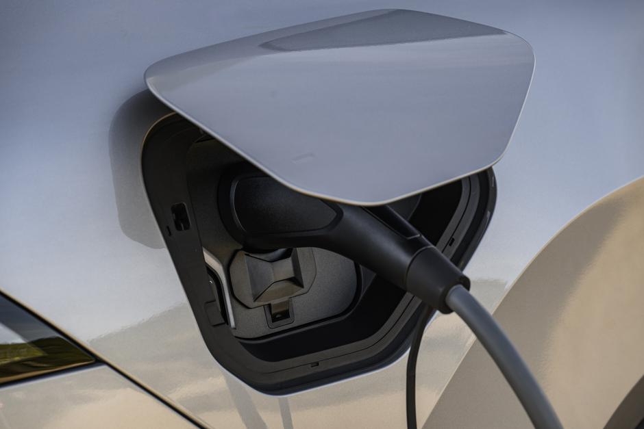 BMW iX3 50 xDrive | Avtor: BMW