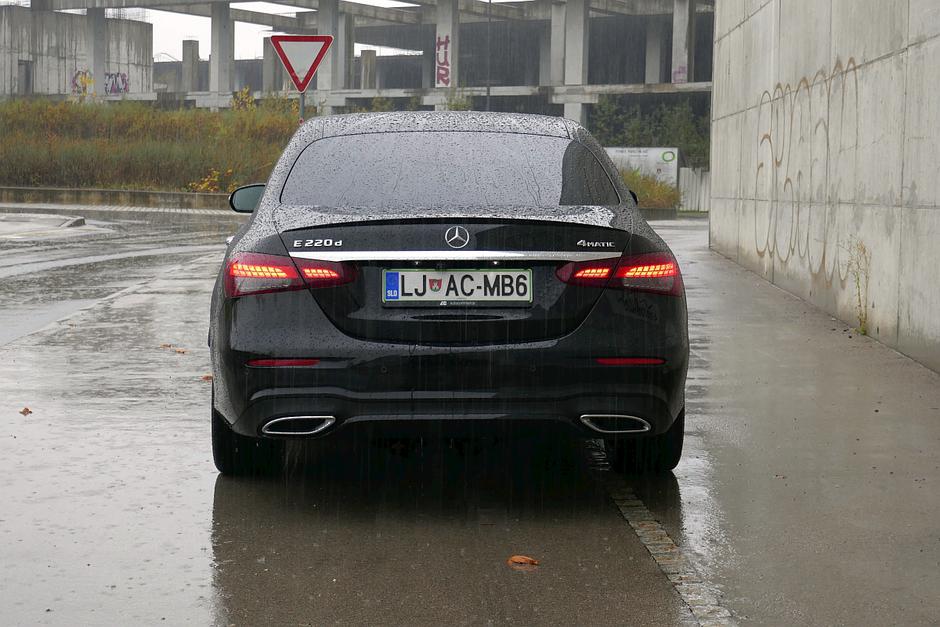 mercedes-benz razred E | Avtor: Matija_Janežič