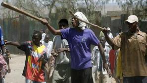 Protesti, ki so izbruhnili po ponovni izvolitvi Kibakija konec decembra 2007, so