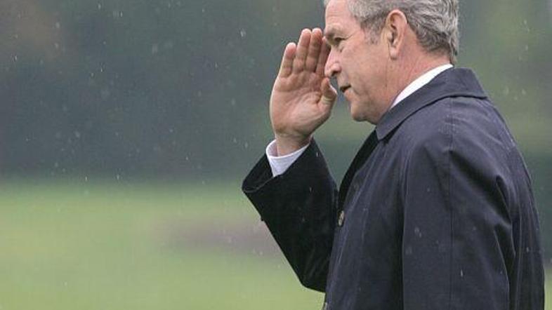 Bush grozi z novim, že sedmim vetom. Vse razen enega je podelil od lani, ko so o