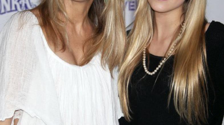 Heather Locklear, Ava Samboro