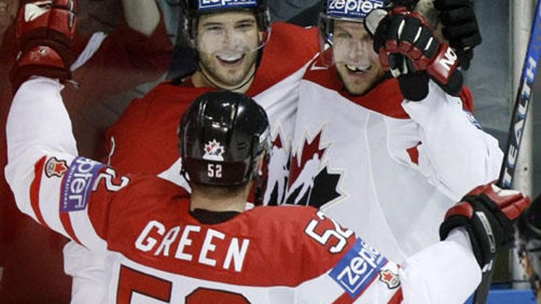 MVP in napadalec prvenstva Dany Heatley, branilec prvenstva Brent Burns in član 