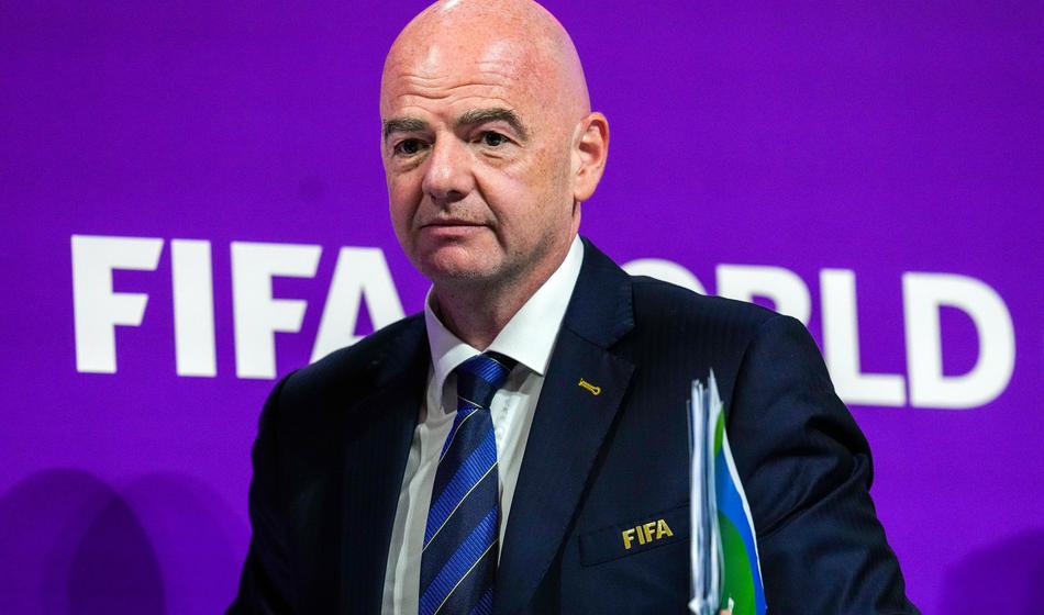 Infantino o cenah vstopnic: Če bo nekdo plačal toliko, mu prinesem še hot dog