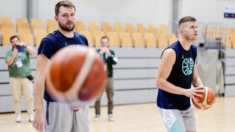 eurobasket 2025, trening slovenska košarkarska reprezentanca, luka dončić, edo murić