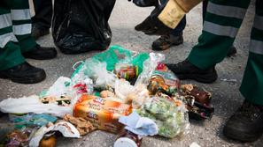 Napačno odlaganej odpadkov