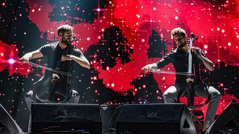 2Cellos