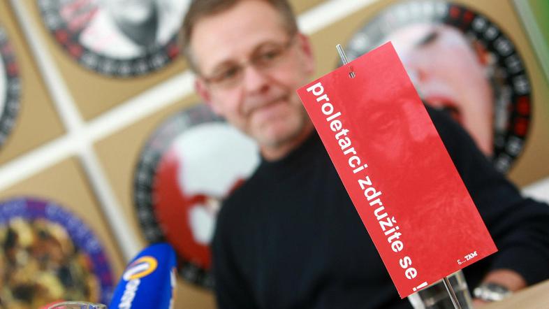 Iz vodstva TVM so se odzvali, da ne razumejo, zakaj želi SketiTam stavko. Na ses