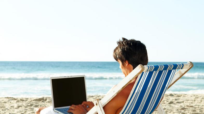 Referenduma o malem delu, ki bo 10. aprila, se volilci (še) ne bodo mogli udelež