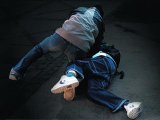biznis 07.09.2007, nasilje mladoletnikov, solarji, foto: Bostjan Tacol