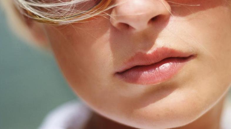 Velika sončna očala za lažji spanec in kanček skrivnostnosti. (Foto: Shutterstoc