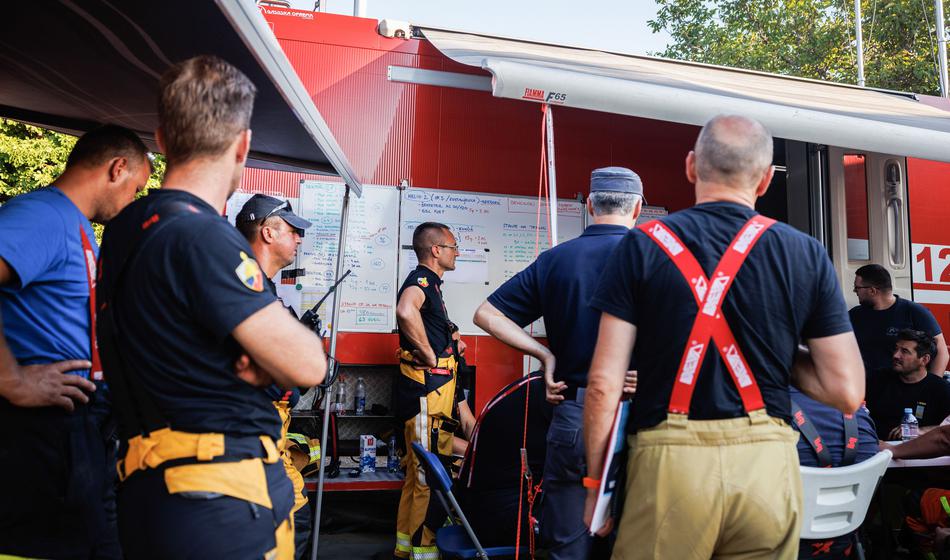 Dovolj imajo: Gasilci napovedali stavko