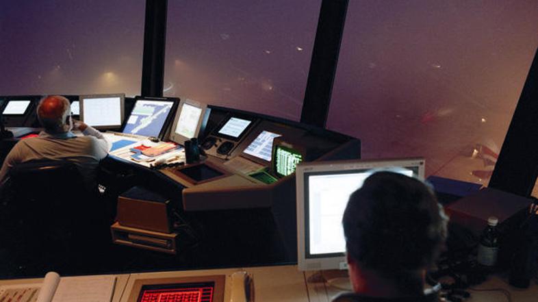 Odgovornost za nesrečo je prevzel kontrolor, ki je bil tedaj sam v nadzornem sto