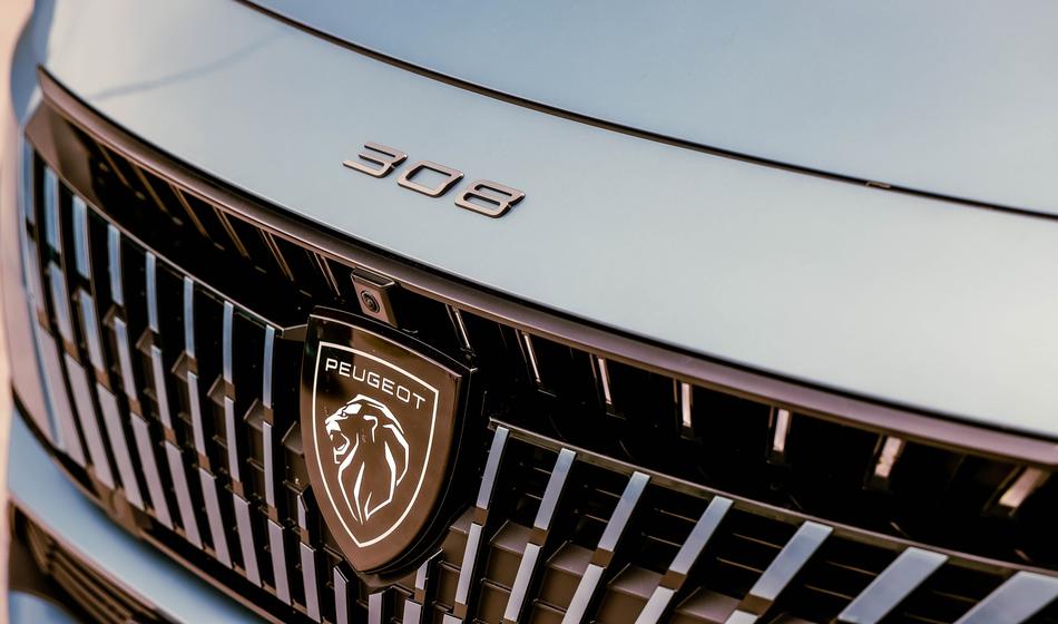 Peugeot z novim levom nasprotuje SUV-jem ,tudi z dizlom