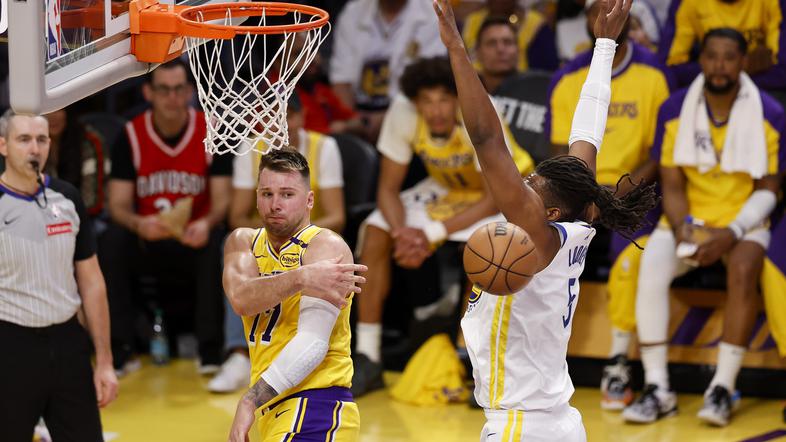 Luka Dončić in Kevon Looney