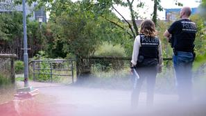 policija ob igrišču v Filderstadtu