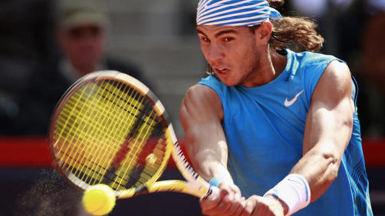 Rafael Nadal je naposled s prestola spravil Rogerja Federerja.