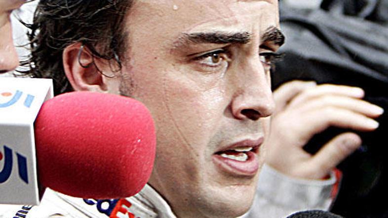 Fernando Alonso je bil na zaslišanju v italijanski Modeni. Osumljen sicer ni, a 