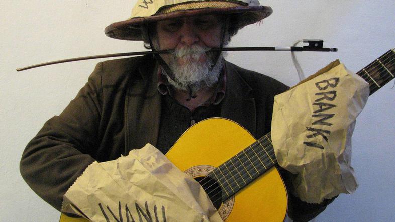 Letošnje Cankarjeve torke bo v torek odprl slovenski kantavtor Marko Brecelj. (F