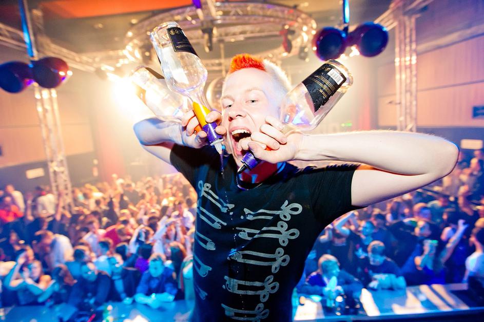 Disco obrnil Cirkus na glavo