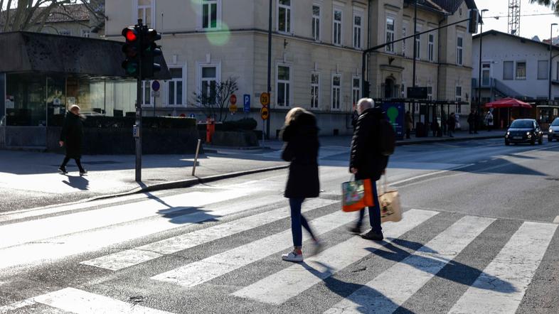 promet, prehod za pešce, zebra