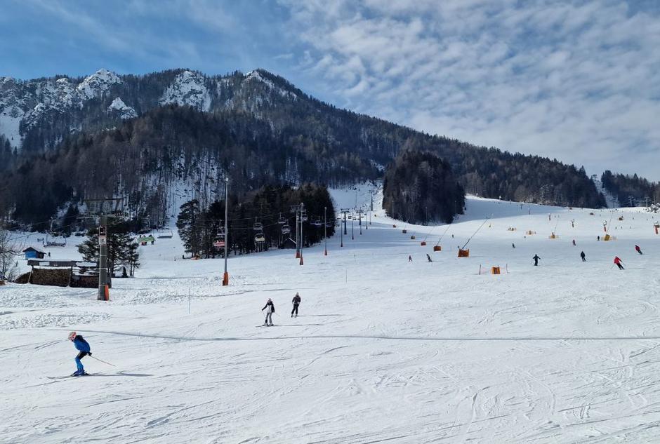 Smučanje, Kranjska Gora, turizem, sneg, rekreacija, zima | Avtor: M. Ha.