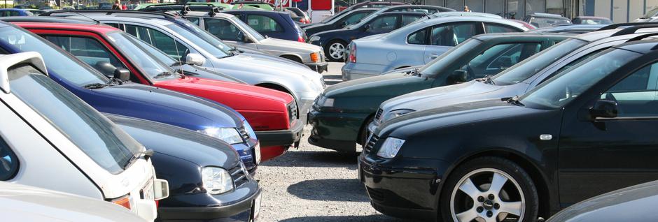 Avti parkirišče avtomobili | Avtor: Profimedia