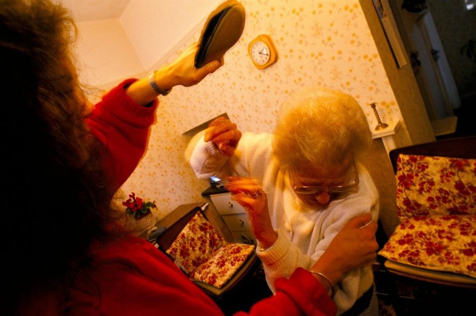 Nasilje nad starejšimi | Avtor: Profimedias