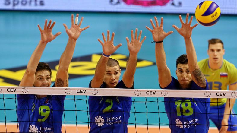 trojni blok Dejan Vinčić, Alen Pajenk in Klemen Čebulj