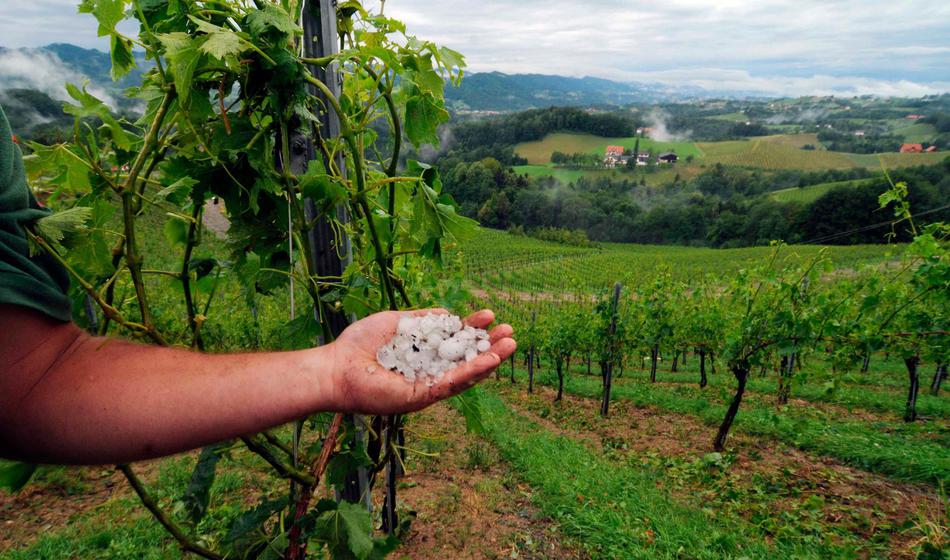 Radarji ustvarjajo nevihte, kis pa razganja oblake? To se širi po Sloveniji